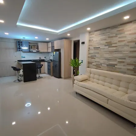 Apartamento Moderno El Laguito Junto Al Mar 705